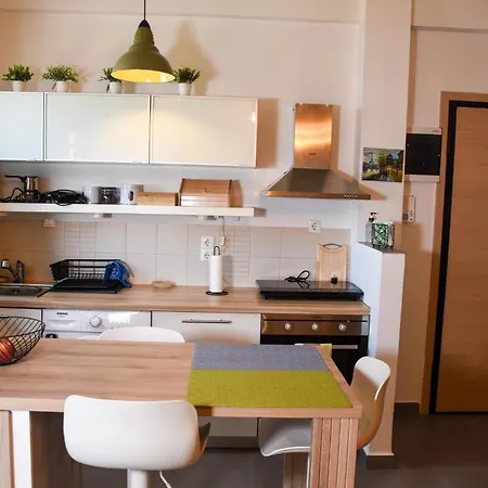 Velvet New Apt In Ilissia Athens Exterior photo
