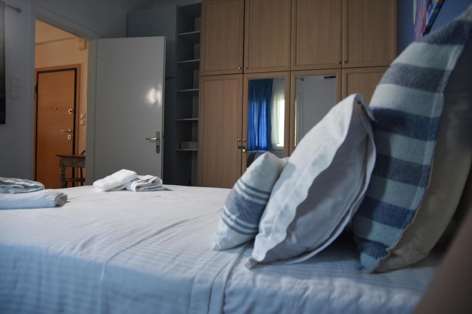 Velvet New In Ilissia Apartment Athen
